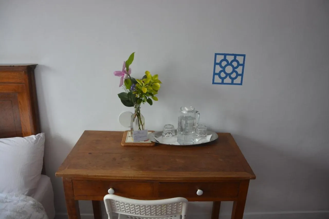 Superviews: Private Room with Bath, Parking & Netflix Bilbao Homestay